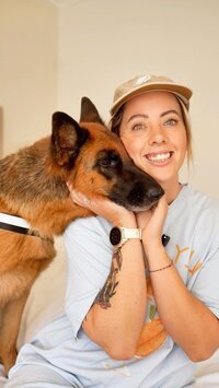 Perth photographer Em with her dog