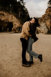cannon beach engagement photos 