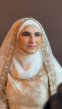 Mississauga bride with soft glam bridal makeup