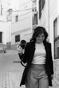Monica Romaniello in spanje