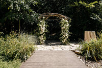 Experience the timeless charm of a classic green and white New England style wedding at Erin Estates, featuring strong Ukrainian homage. This beautifully orchestrated event blends traditional New England elegance with meaningful cultural elements, creating a unique and heartfelt celebration. Every detail, from the lush greenery to the tasteful Ukrainian touches, is captured flawlessly, showcasing a perfect union of classic style and rich heritage.
