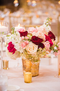Chicago wedding pictures at Wrigley Building