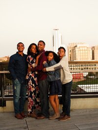 Raleigh_Family_Portrait_Photographersophisticated_downtown