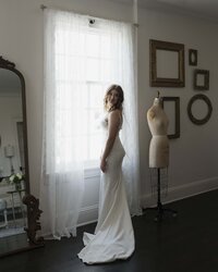 bride at The Manor House in Colorado Angie Wilder Photo