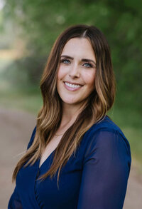 Nikki Harmon headshot. Contact us today to begin faith deconstruction counseling in American Fork, UT! A faith transition therapist is ready to help.