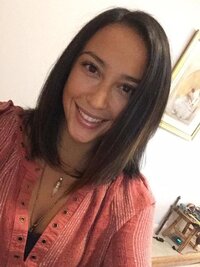 Woman with brunette hair