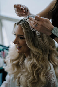 Capture effortless elegance with stunning bridal hair in Philadelphia.