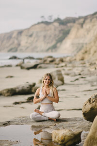 Photos of san diego yoga teachers at soul plunge