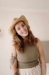 Em from Zephyr Digital during a family photo session