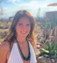 Meet Mena Calvert, a holistic therapist blending Mayan, Buddhist, and Celtic traditions for deep spiritual and emotional healing in San Miguel de Allende.