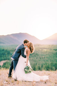 Wedding at The Inn at Suncadia Cliffside