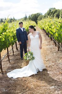 bride and groom vineyards