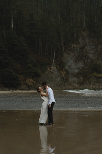 elopement oregon short sands beach - lizarrietaphotography-10