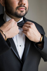 groom prep at the trade hotel in milwaukee