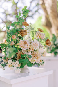 Chateau-de-Estoublon-wedding-florist-Floraison31