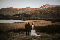 wedding photos in the mountains of colorado