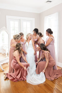 Bride getting ready with her girls.