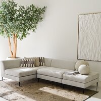 Bolvormig sierkussen Palla van het merk Eichholtz in boucle cream