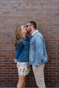 kissing-couple-engagement-washington-dc