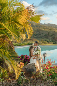 wedding photos in Hawaii