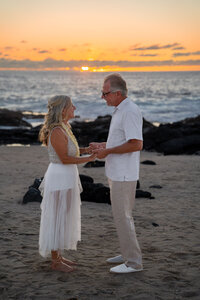 Couple portrait taken by photographer in kailua kona, Hawaii Adventure Portraits