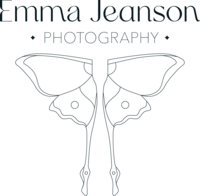 Wedding photography in Rochester, MN. Wedding photographer with over 10 years of experience in Southeastern Minnesota.