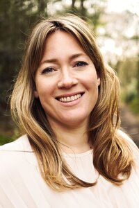 Chantal Lutje Wagelaar van Moederwoede helpt bij het beter begrijpen van je frustratie, boosheid en emoties die zorgen voor moederwoede of mom rage