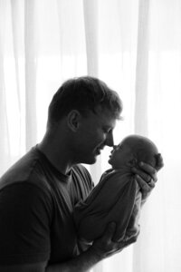 newborn photos with father