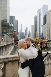 GIF of a couple in Chicago