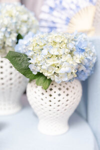 Chinoiserie hydrangea blue wedding decor