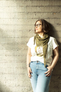 Orbit scarf knitting pattern for one skein of DK-weight yarn