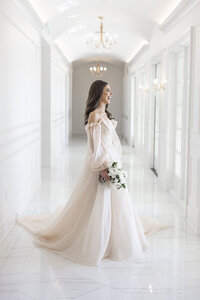 Bride in Monique Lhuillier by luxury wedding photographer based in Northwest Arkansas