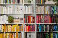 Picture of bookshelf 