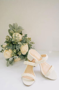 Brooke-and-Adam-Candid-Bee-Photography-Boho-Wedding-Venue-in-Montgomery-31