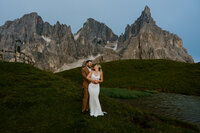The couple Dramatic Dolomites elopement