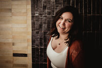 headshot of Jessica Ford Photography a Woodall Creative Co. HoneyBook Set-Up Client