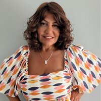 Tammy L's Headshot