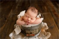 rustic newborn photography