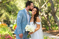 Watercolor fl wedding photo of a couple 