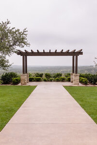 The ceremony space at Canyonwood Ridge, one of Austin’s best wedding venues.
