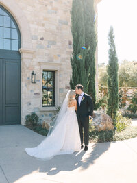 monserate winery wedding venue photo of bride and groom portrait
