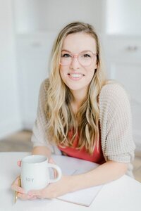 Joy Michelle | YouTuber, Photographer, Educator