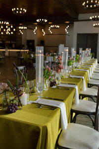 Fashion-forward tablescape at the Black Canyon Inn in Estes Park. 