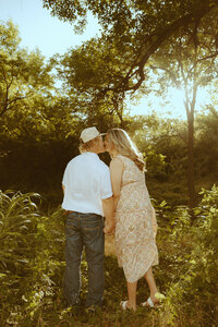 Dreamy golden hour couples session by a creek in Abilene, TX
