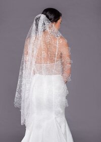 Short floral wedding veil