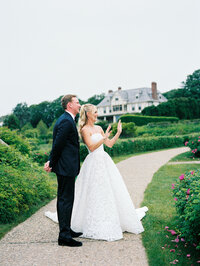 bright wedding flowers for indian wedding