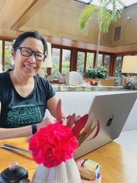 Arleen working. © Aileen Agricola, Sensei Lana'i, 2025. 