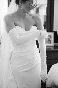 Bride getting ready at napa wedding in a vineyard