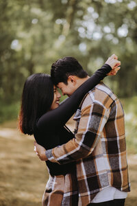Intimate couples session in Oahu, Hawaii