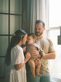 Alabama family photographer outdoor session natural light candid moments extended family portraits southern photographer.